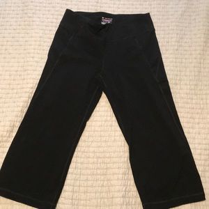 Tek gear Capri pants